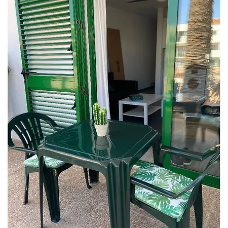 Bright Appartement, Renovated, Wi- Fi & Parking * Costa De Antigua
