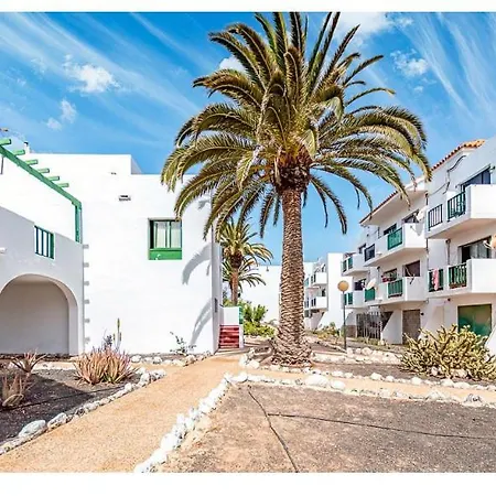 Bright Appartement, Renovated, Wi- Fi & Parking *